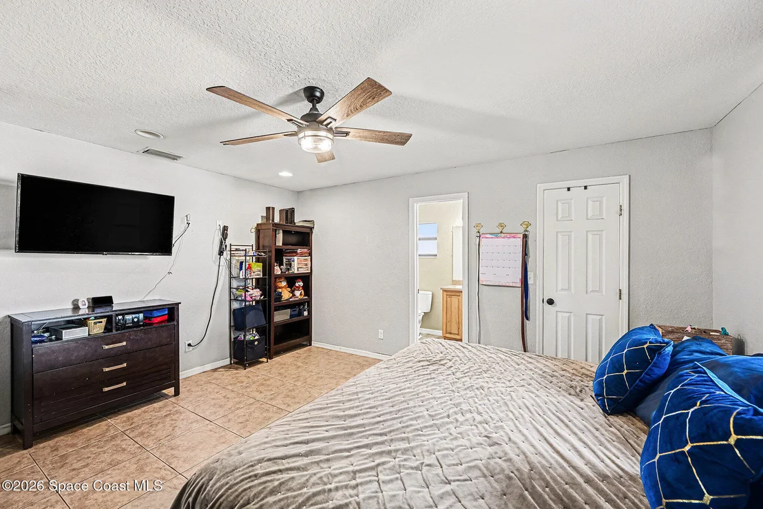 Photo of 1584 Gardner Dr Drive