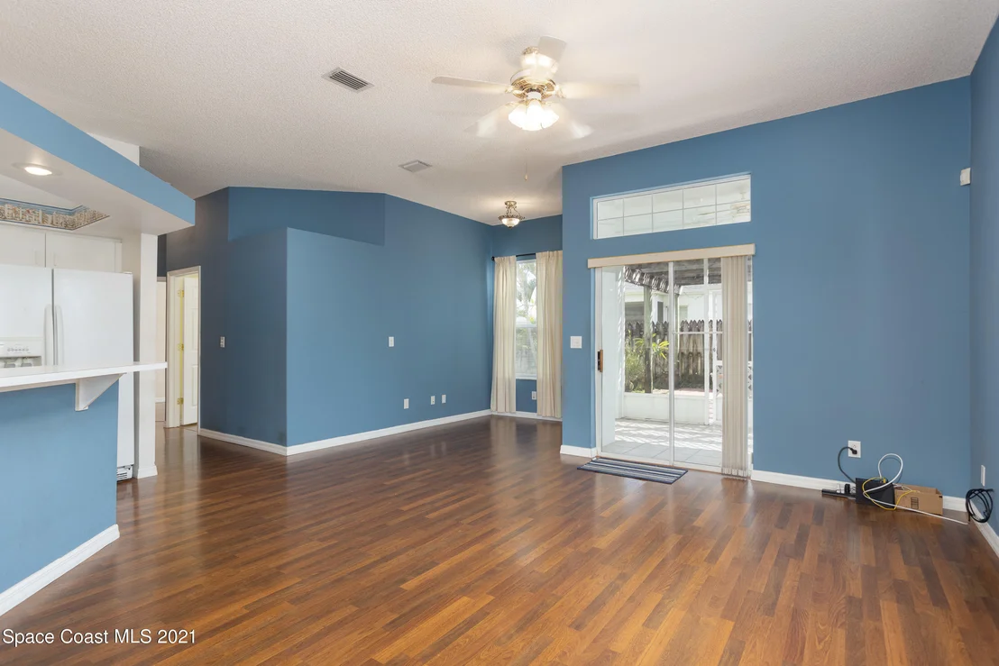 Photo of 8060 Bracken Lane