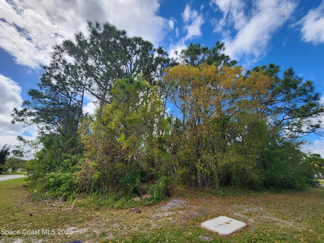 Photo of 302 Del Monte Road