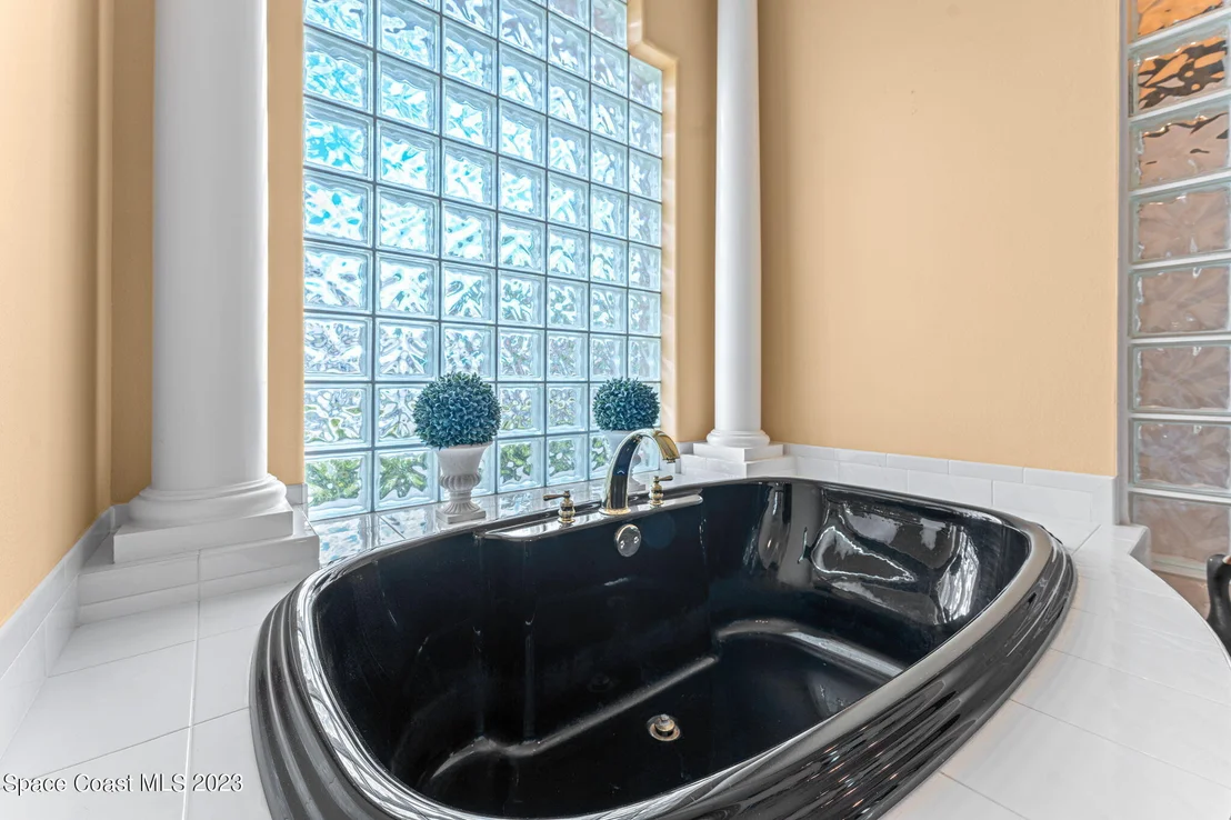 Photo of 325 Normandy Drive