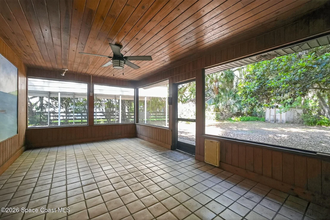 Photo of 3380 Lionel Road