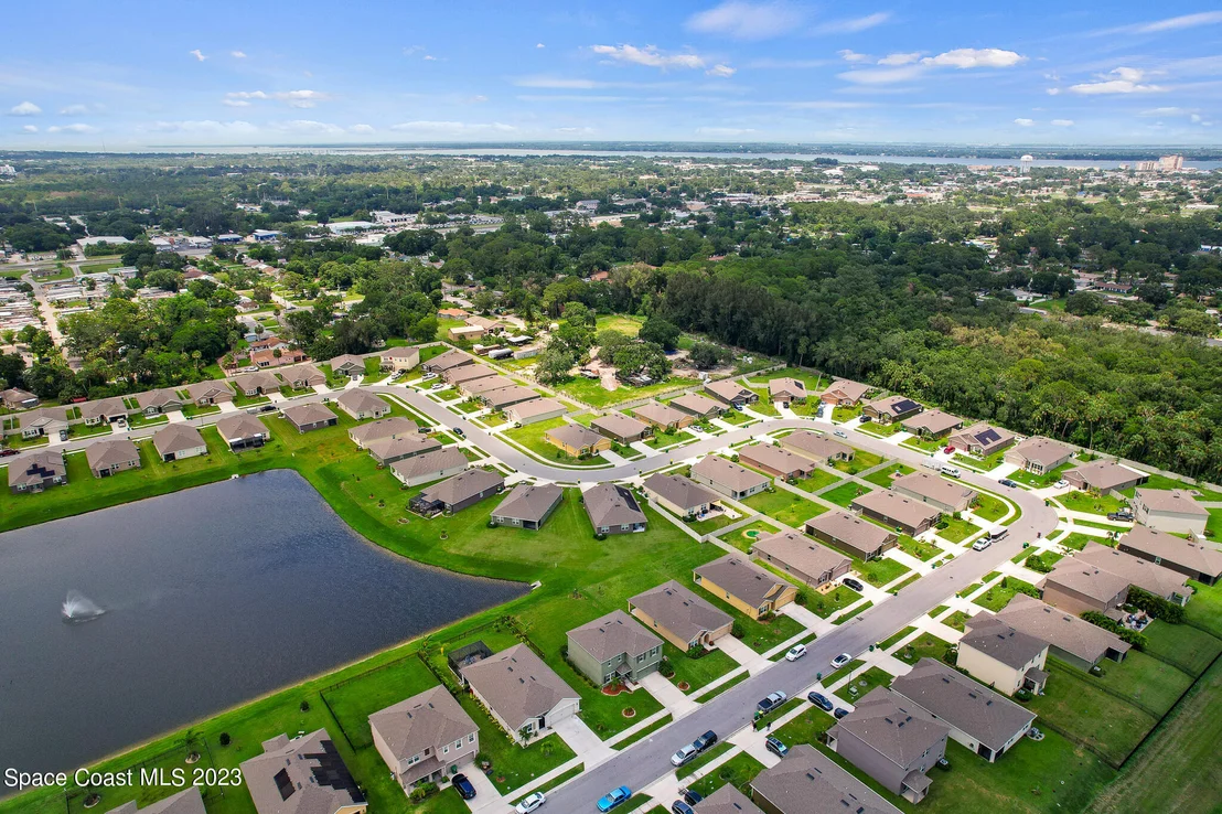 Photo of 215 Sorrento Drive