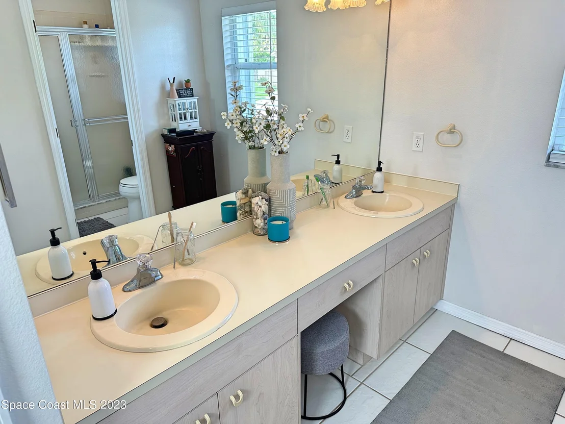 Photo of 1305 Ambra Drive