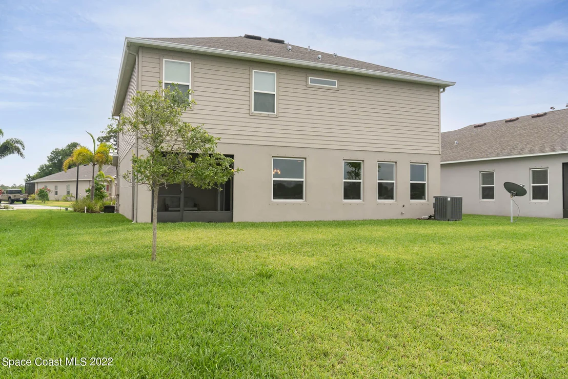 Photo of 1005 Bear Lake Drive