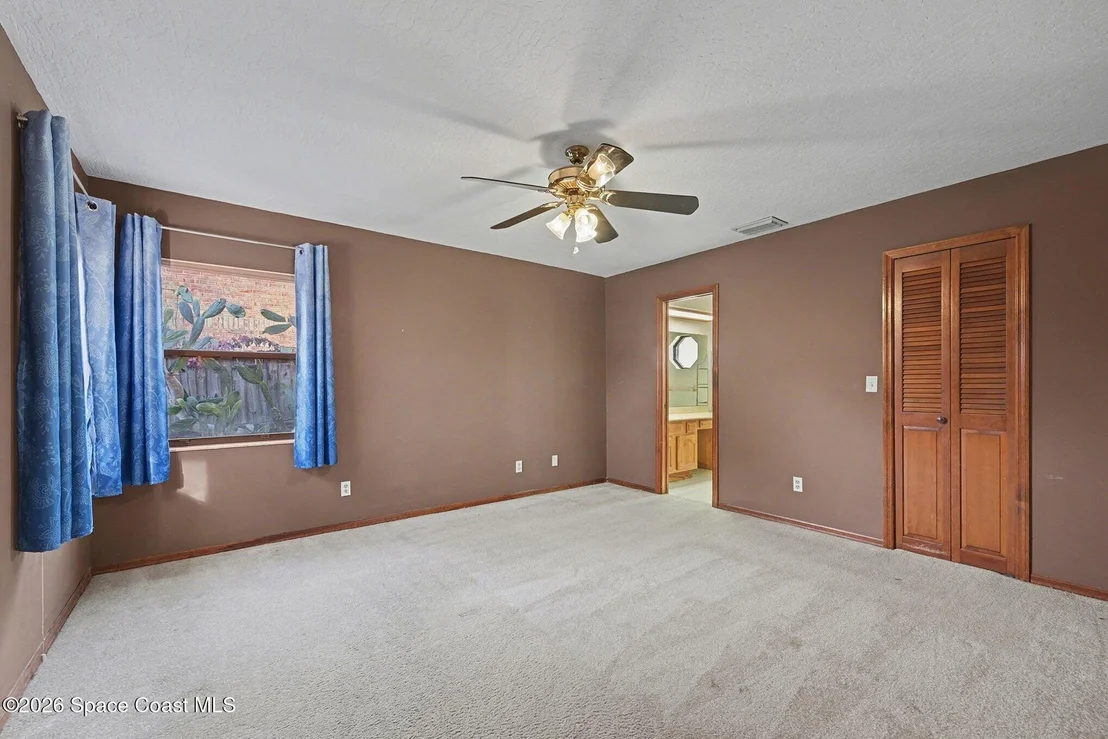 Photo of 2001 Thistle Drive
