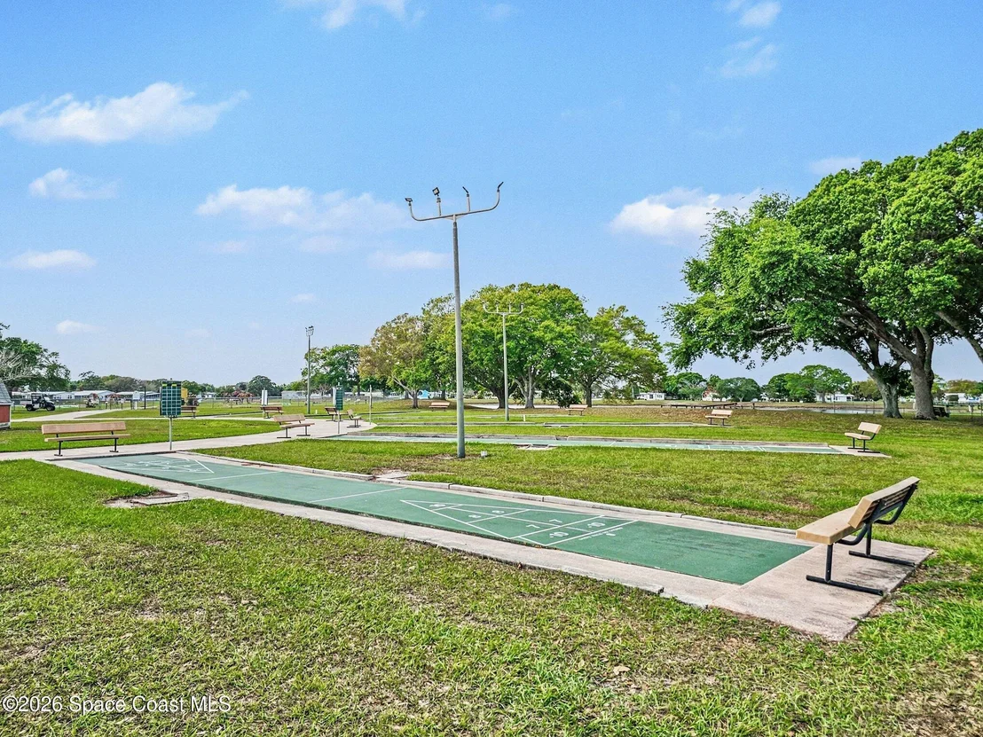 Photo of 210 Kiwi Drive