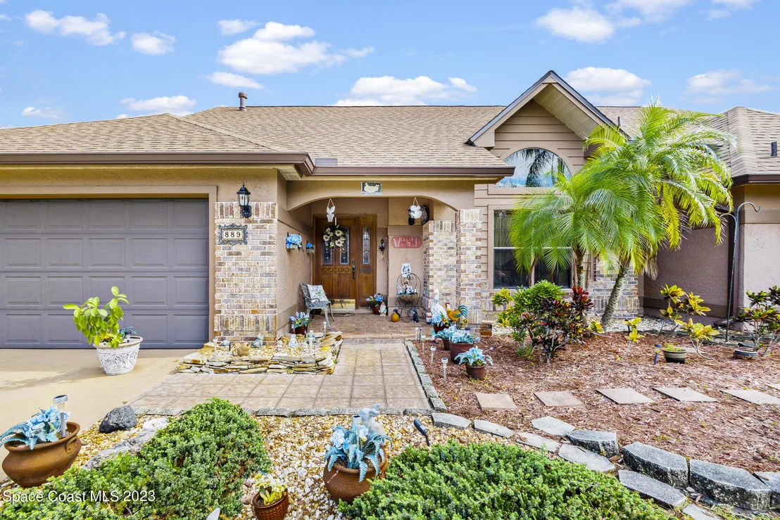 Photo of 889 Spanish Wells Drive