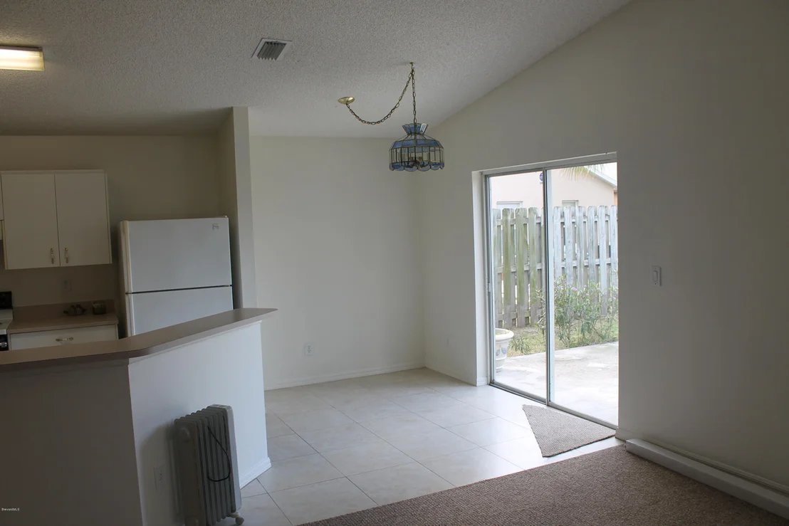 Photo of 487 High Point Court