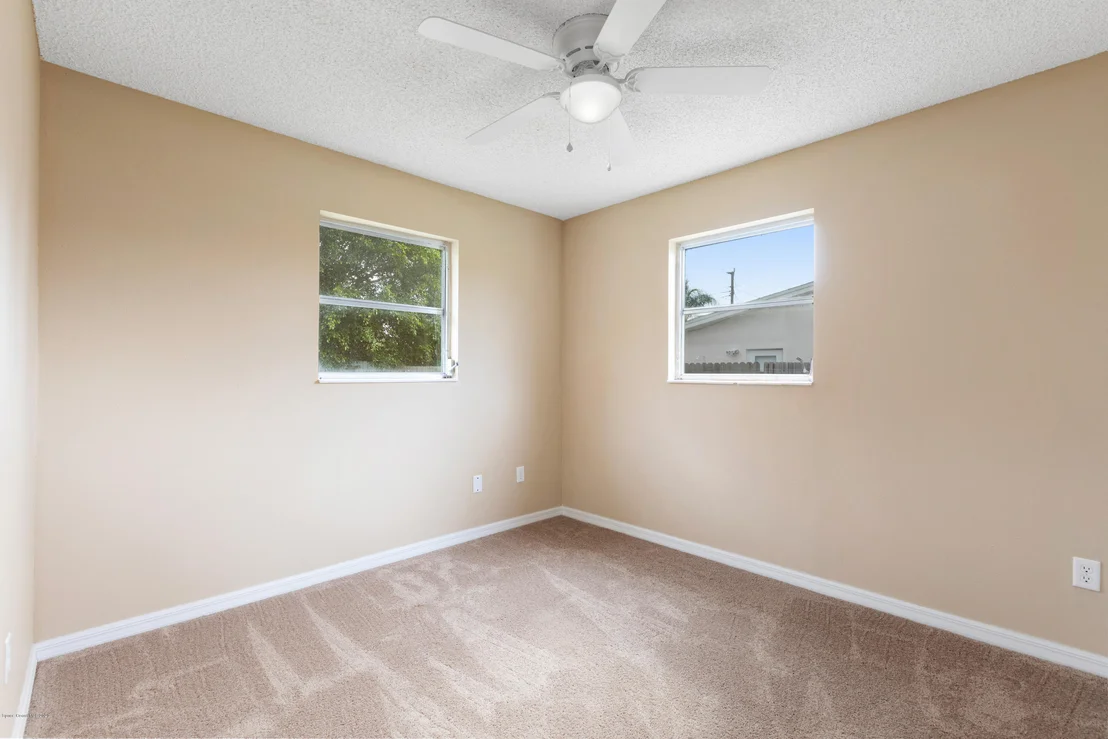 Photo of 523 Ford Circle E