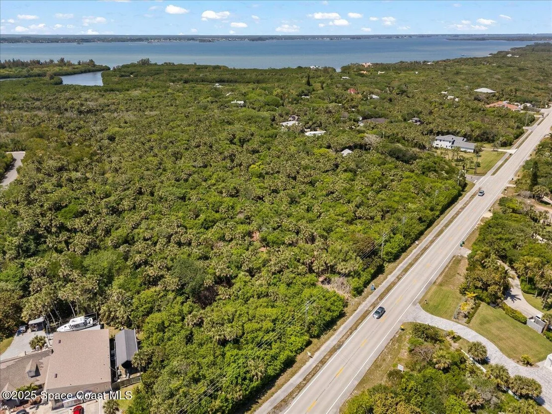 Photo of 101 Seagrape Road