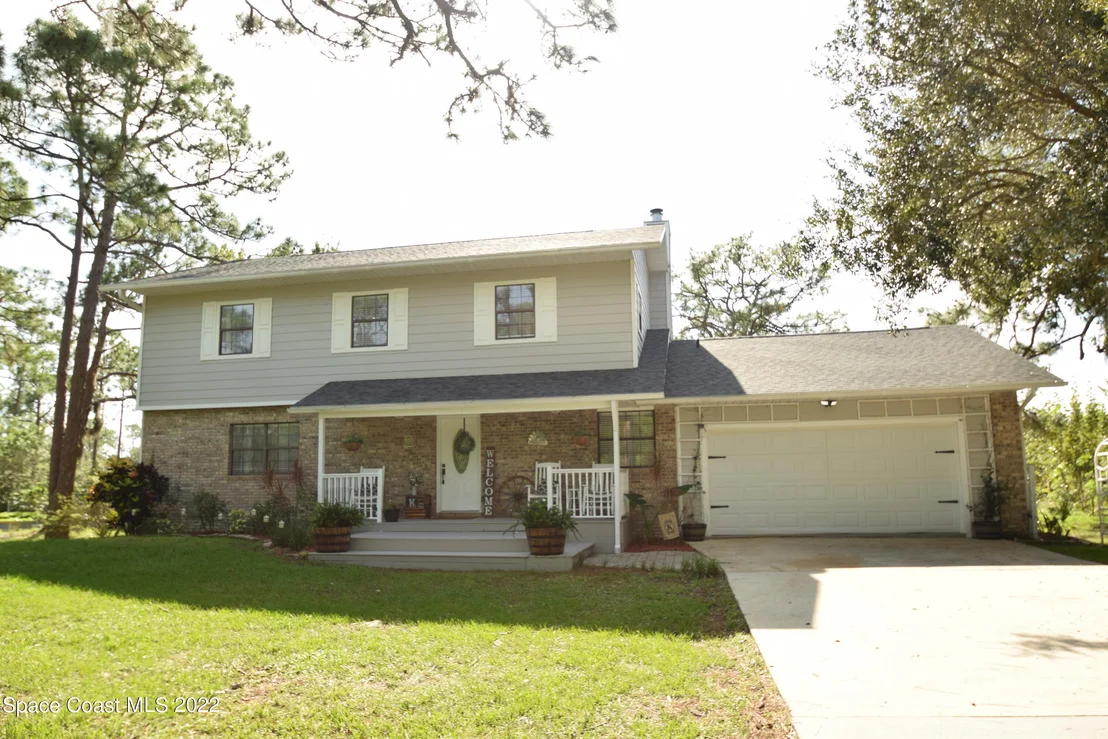 Photo of 1775 Grant Road