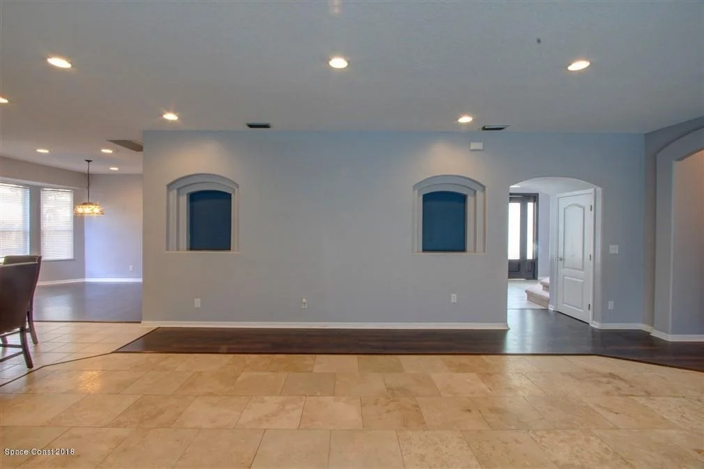 Photo of 5851 Newbury Circle