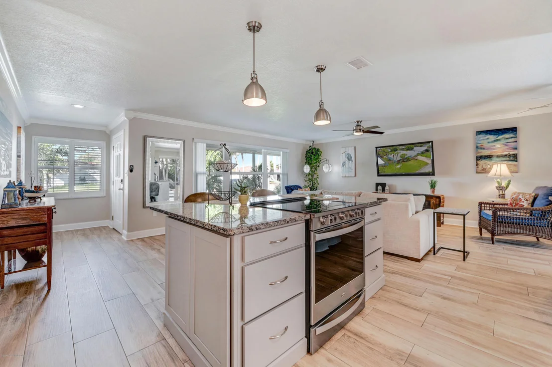 Photo of 205 Rose Drive