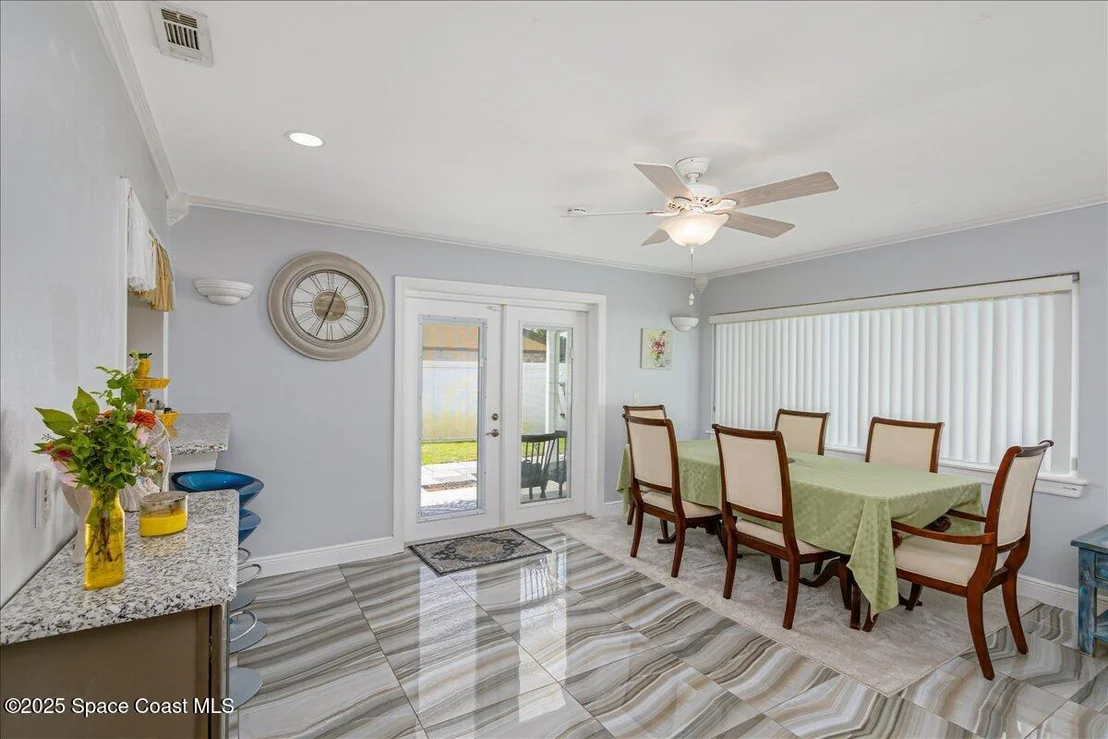 Photo of 955 Bartlett Lane