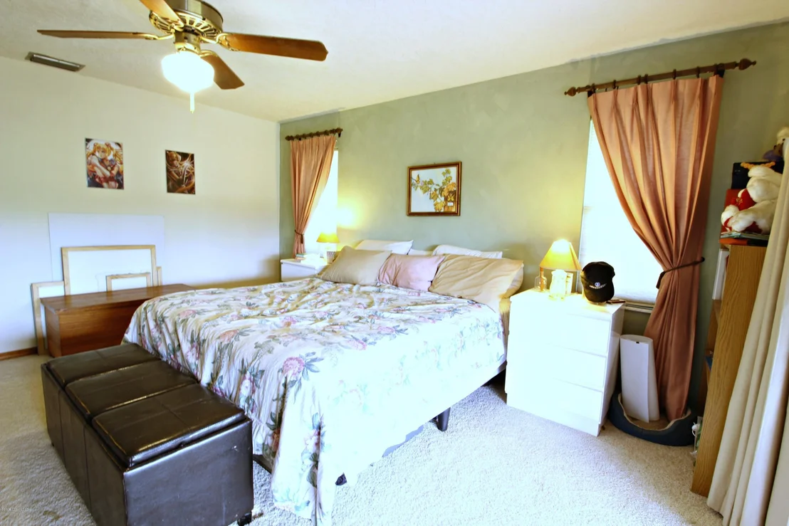 Photo of 7935 Timberlake Drive