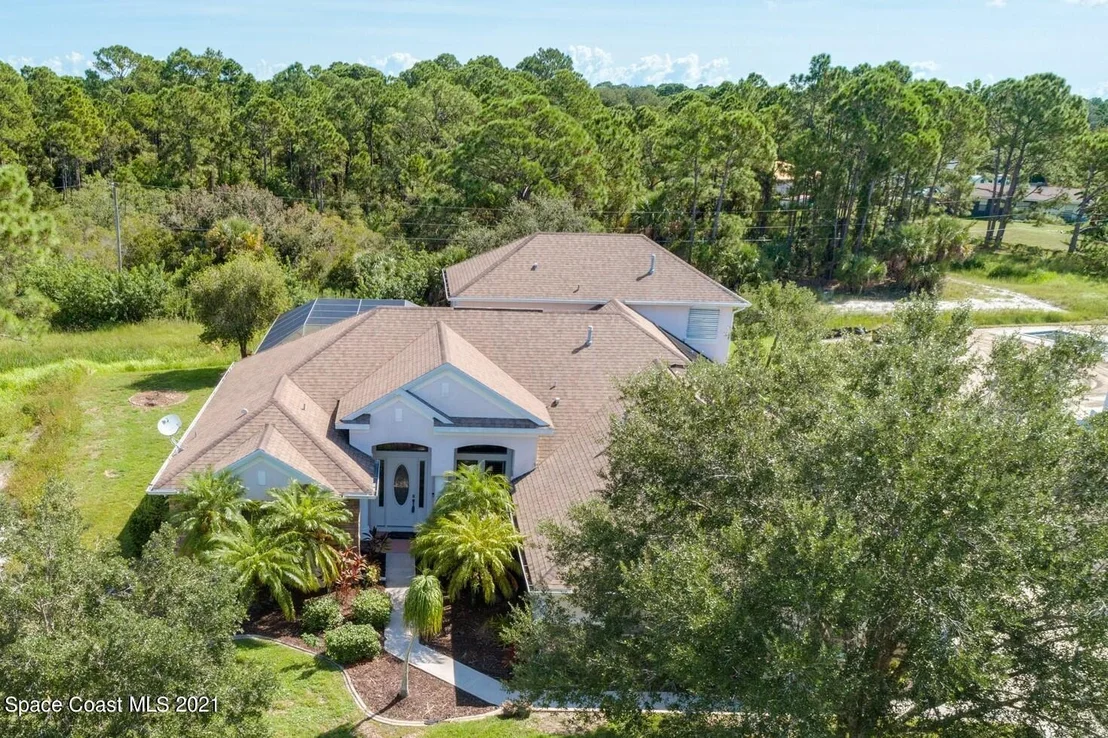 Photo of 2149 Windbrook Drive