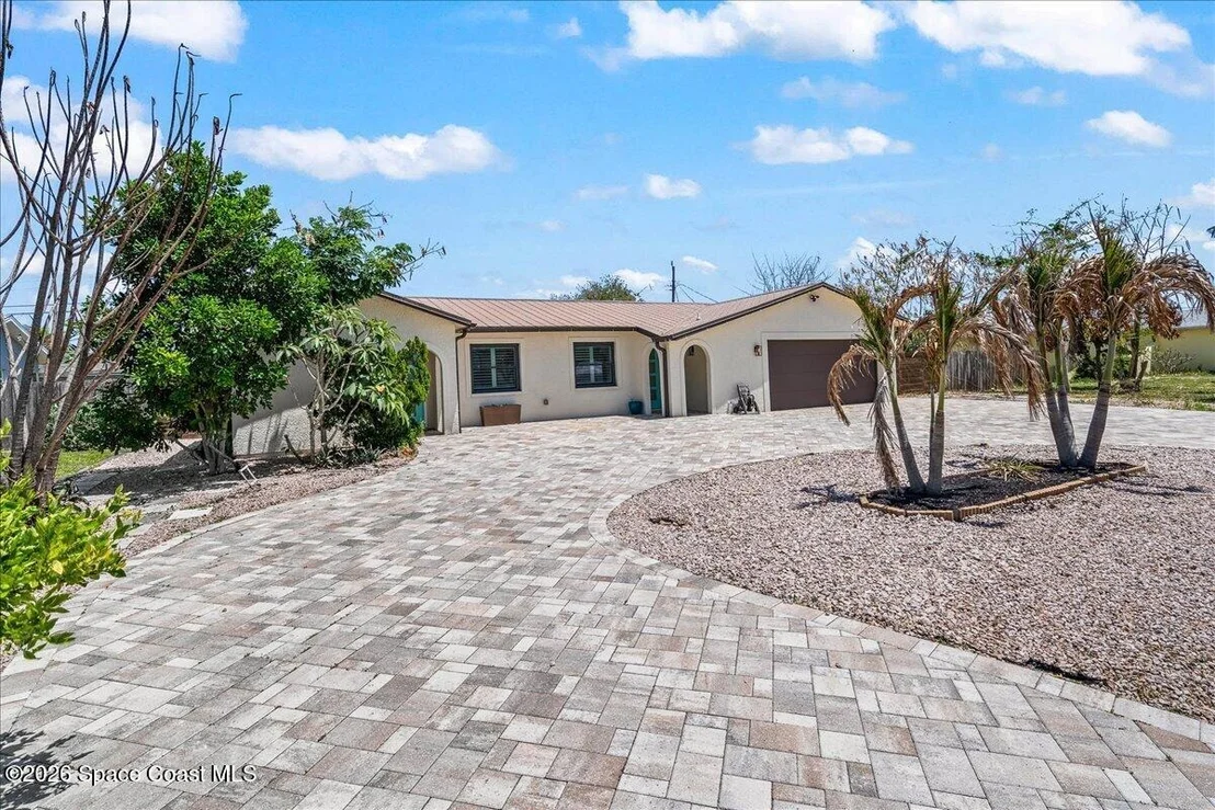 Photo of 2320 Abalone Avenue