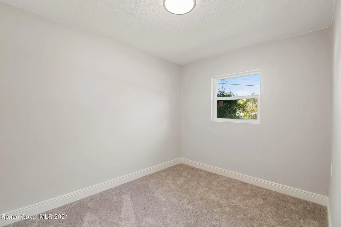 Photo of 1700 Loquat Drive