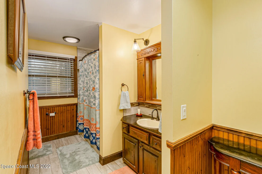 Photo of 2179 Turpentine Road