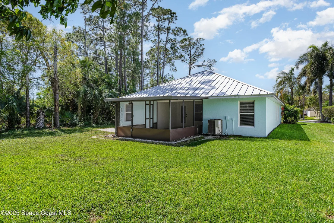 Photo of 915 Sedgewood Circle