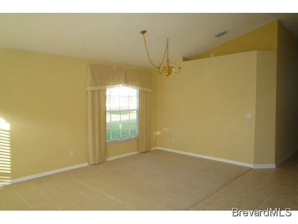 Photo of 962 Shaw