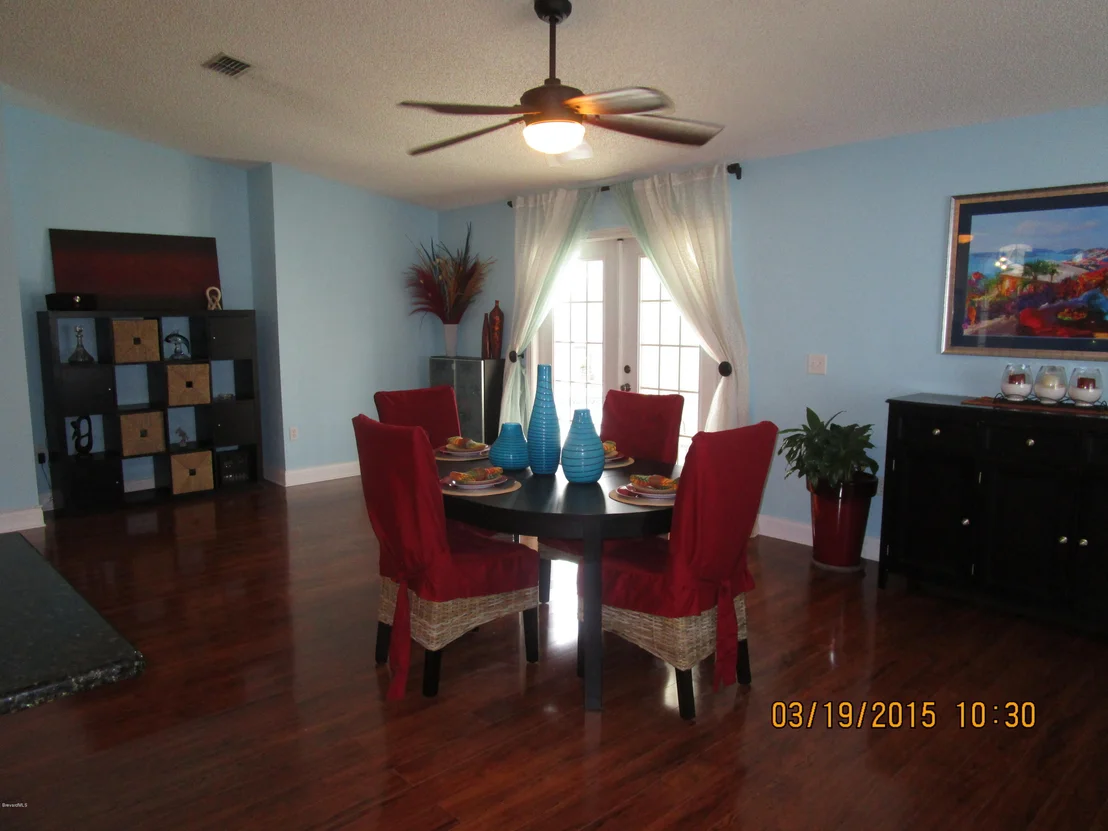Photo of 1170 White Oak Circle
