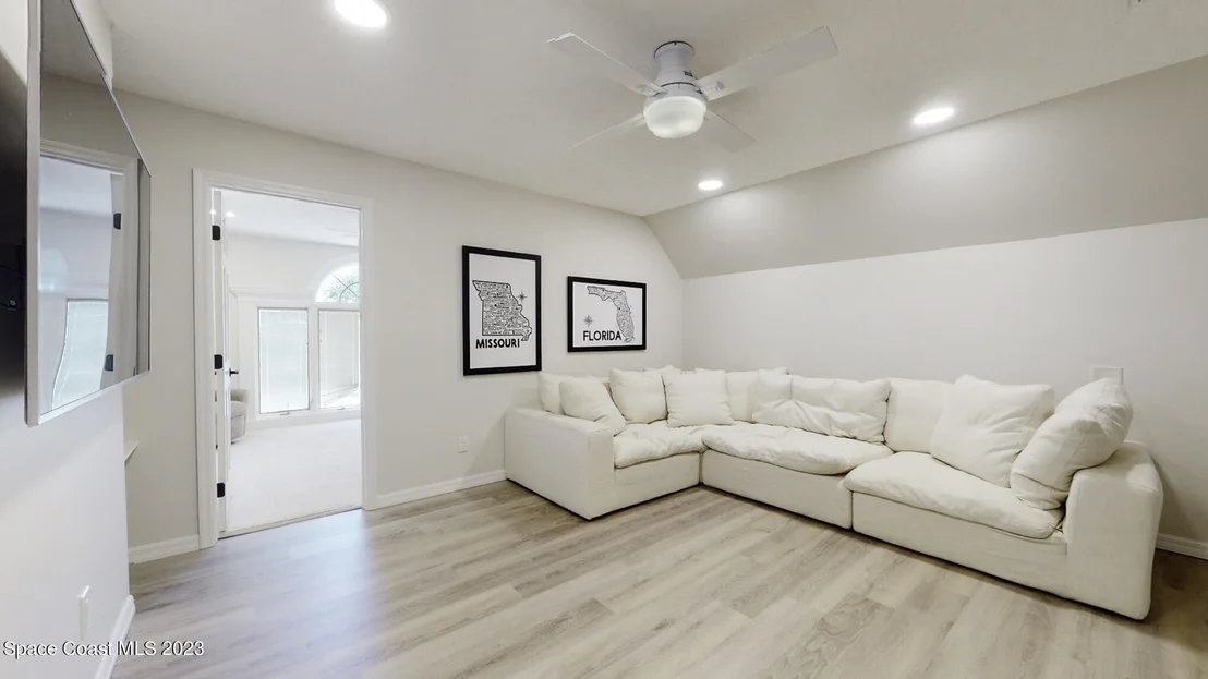 Photo of 607 Woodbridge Drive