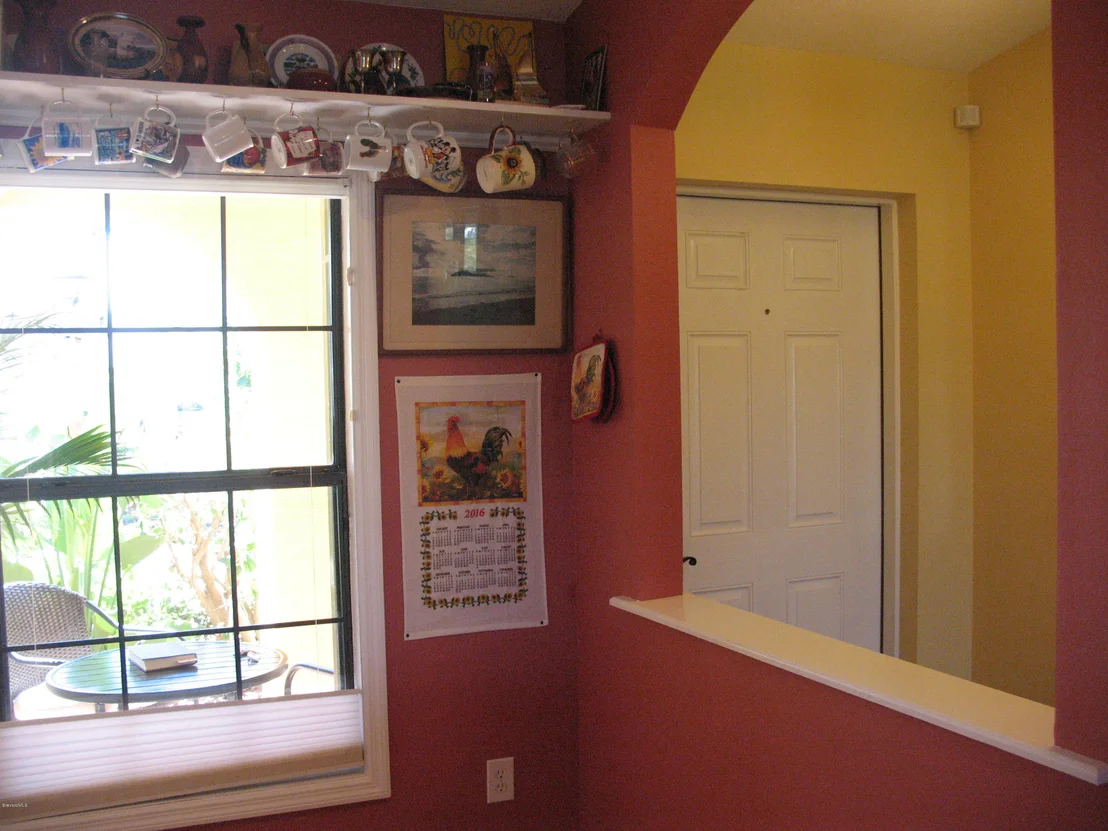Photo of Unit 105 at 975 Luminary Circle