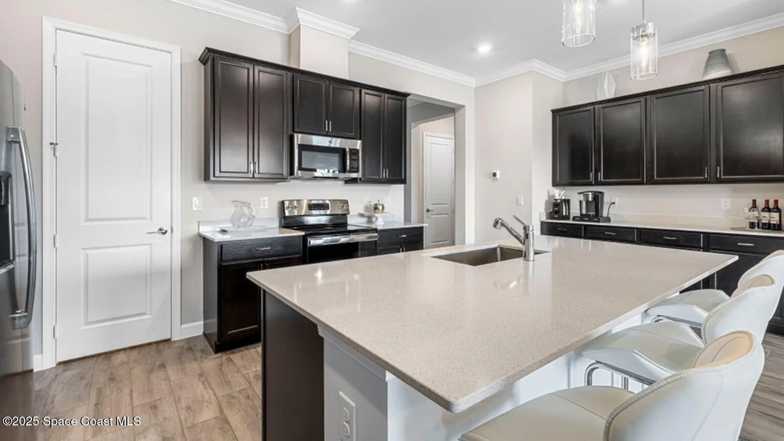Photo of 815 Lyra Place NW