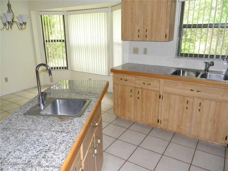 Photo of 9830 Oak Trail