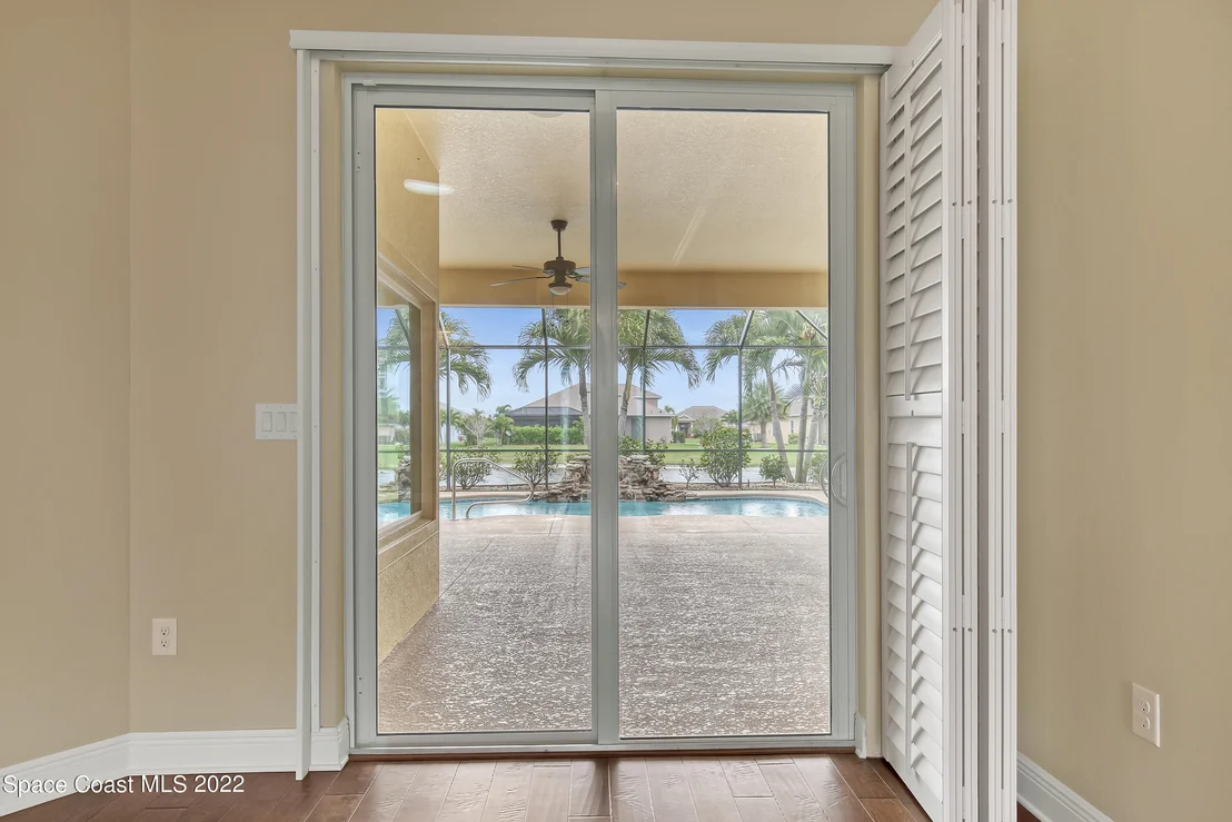 Photo of 4625 Leo Lane