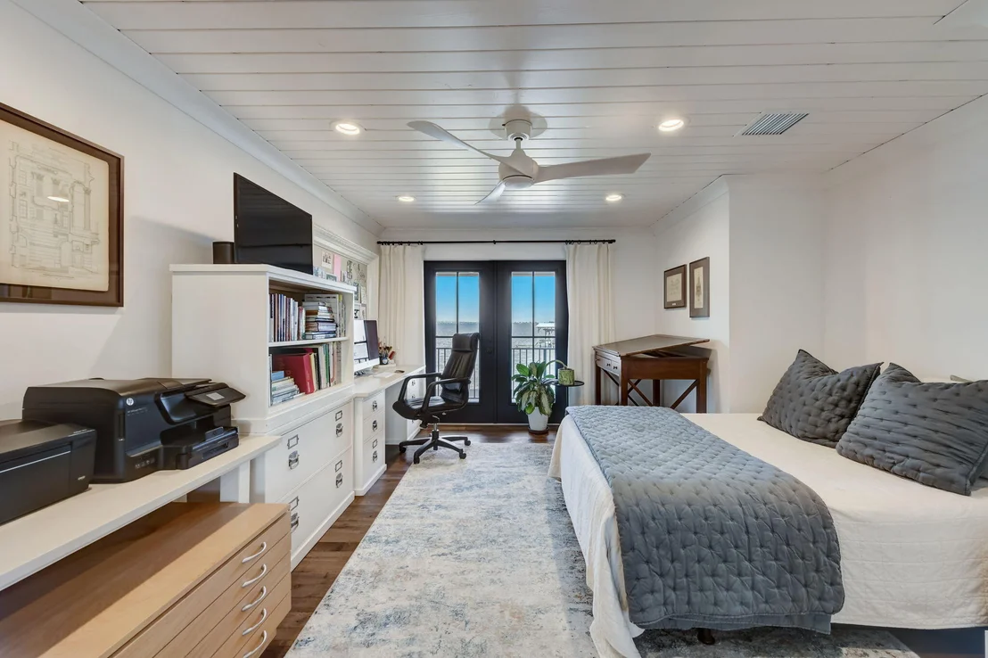 Photo of 451 River View Lane