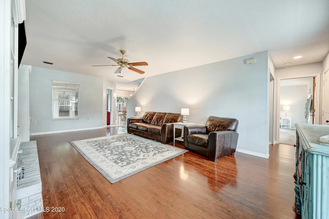 Photo of 892 Spirea Drive