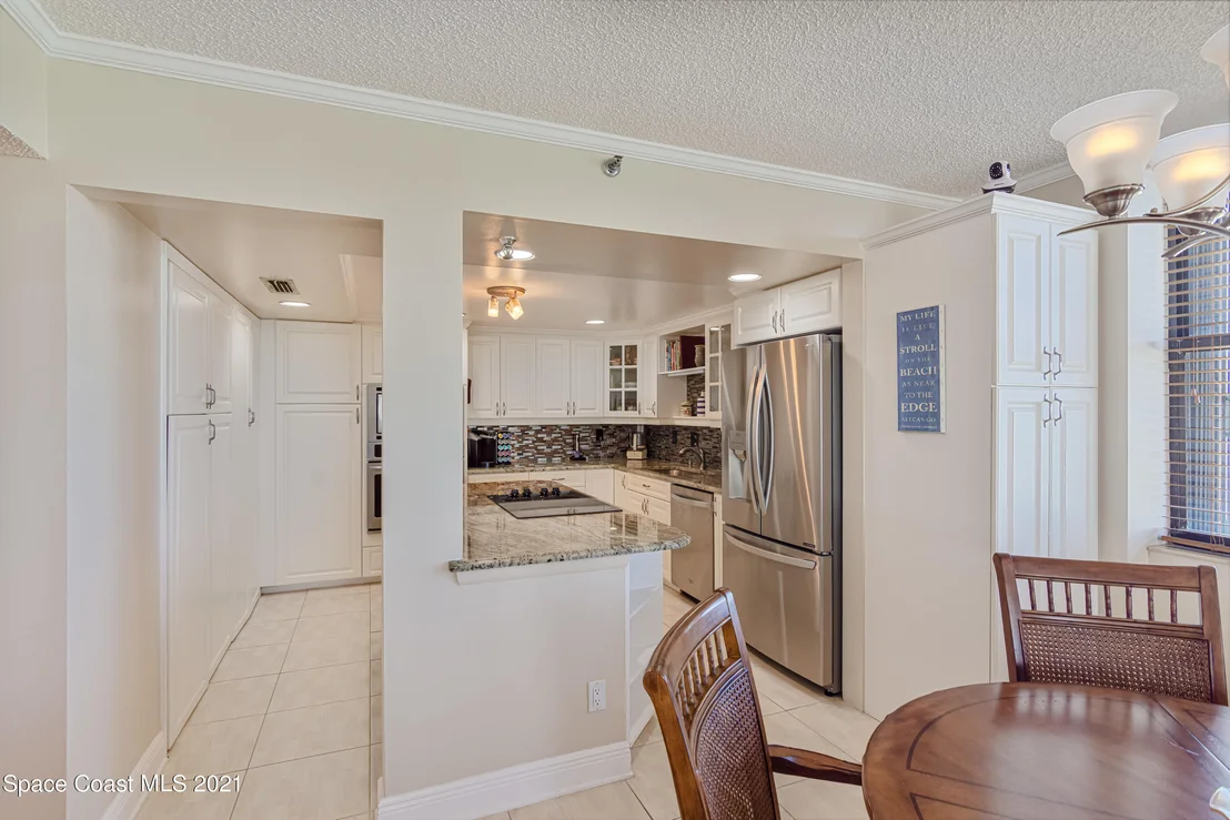 Photo of Unit PHA2 at 3100 N Highway A1a