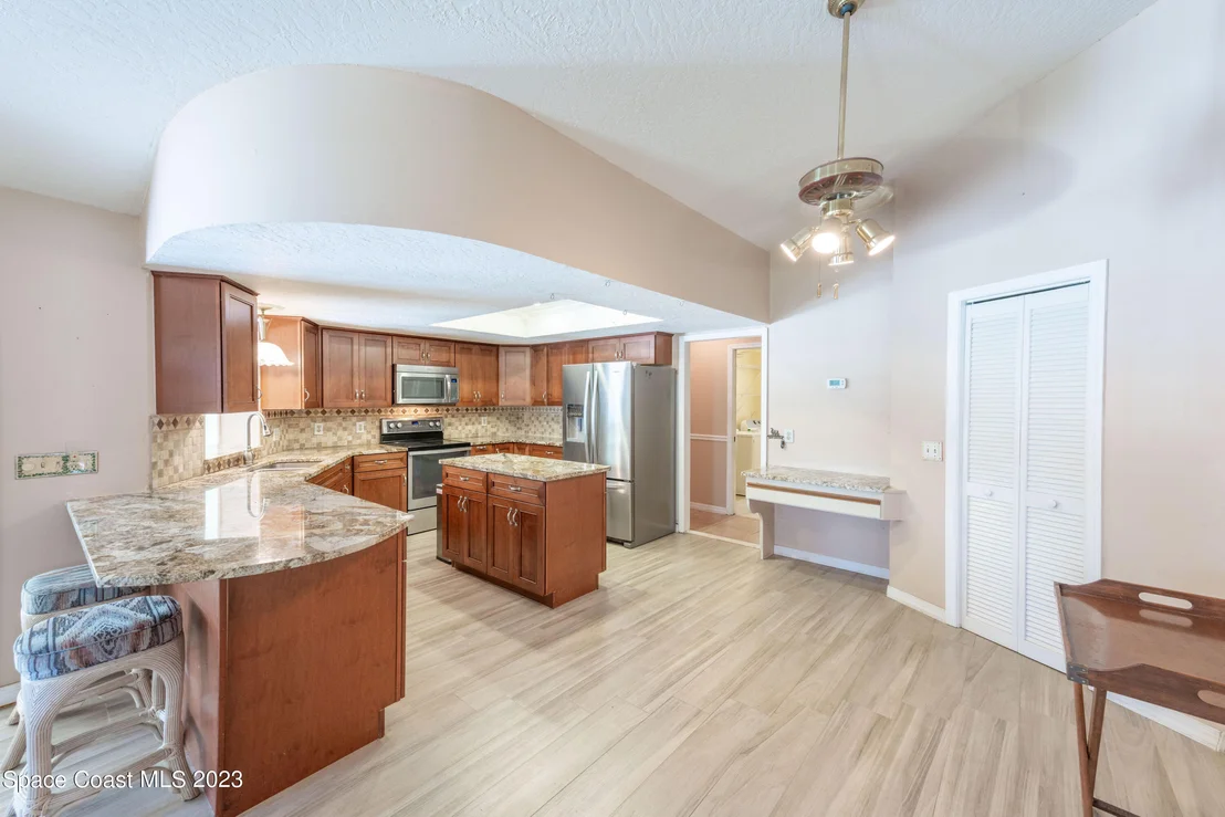 Photo of 450 Monaco Drive