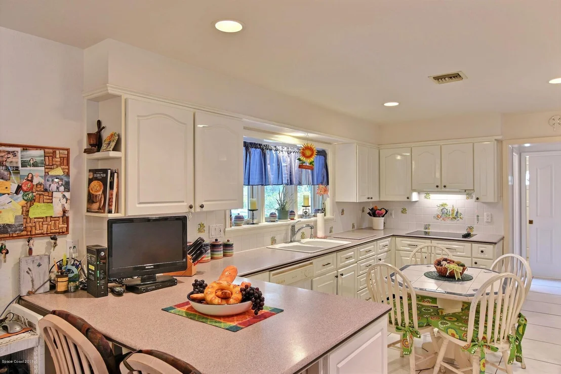 Photo of 3007 Golfview Drive