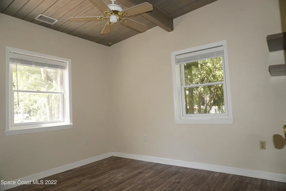 Photo of 686 Hammock Road