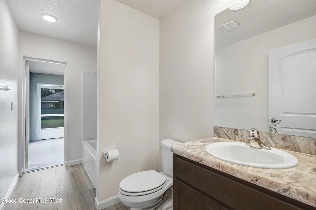Photo of 1018 Savery Road