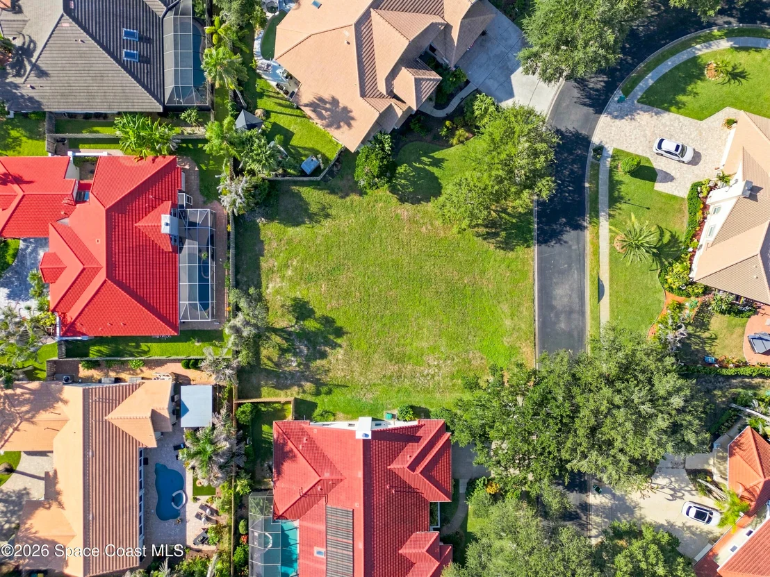 Photo of 565 Newport Drive