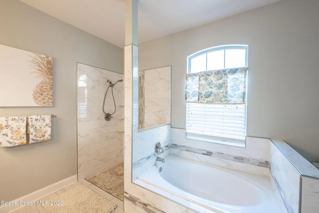 Photo of 6013 Newbury Circle