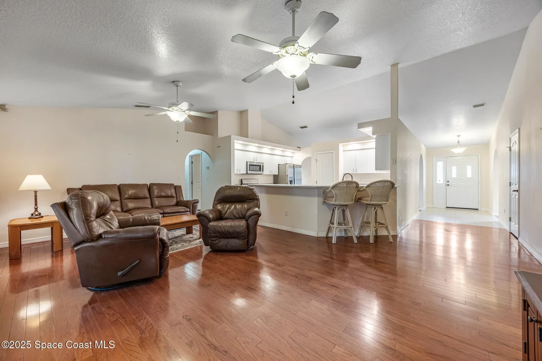 Photo of 2500 Fairfield Drive