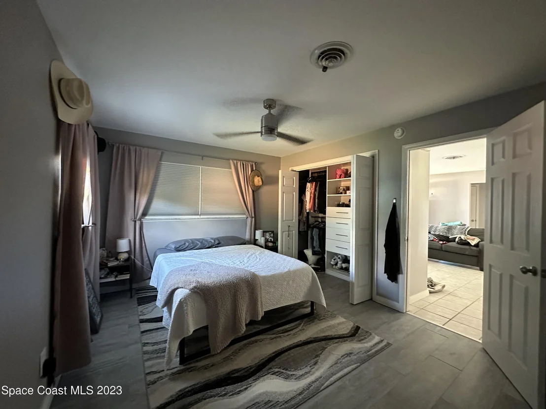 Photo of 989 Cardon Drive