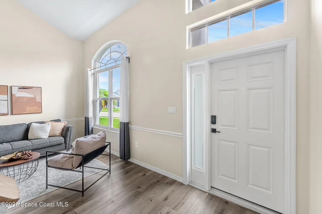 Photo of 981 Shaw Circle