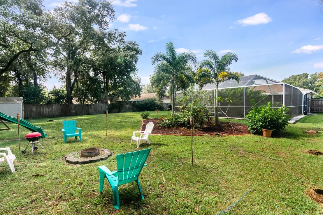 Photo of 6095 Adina Road