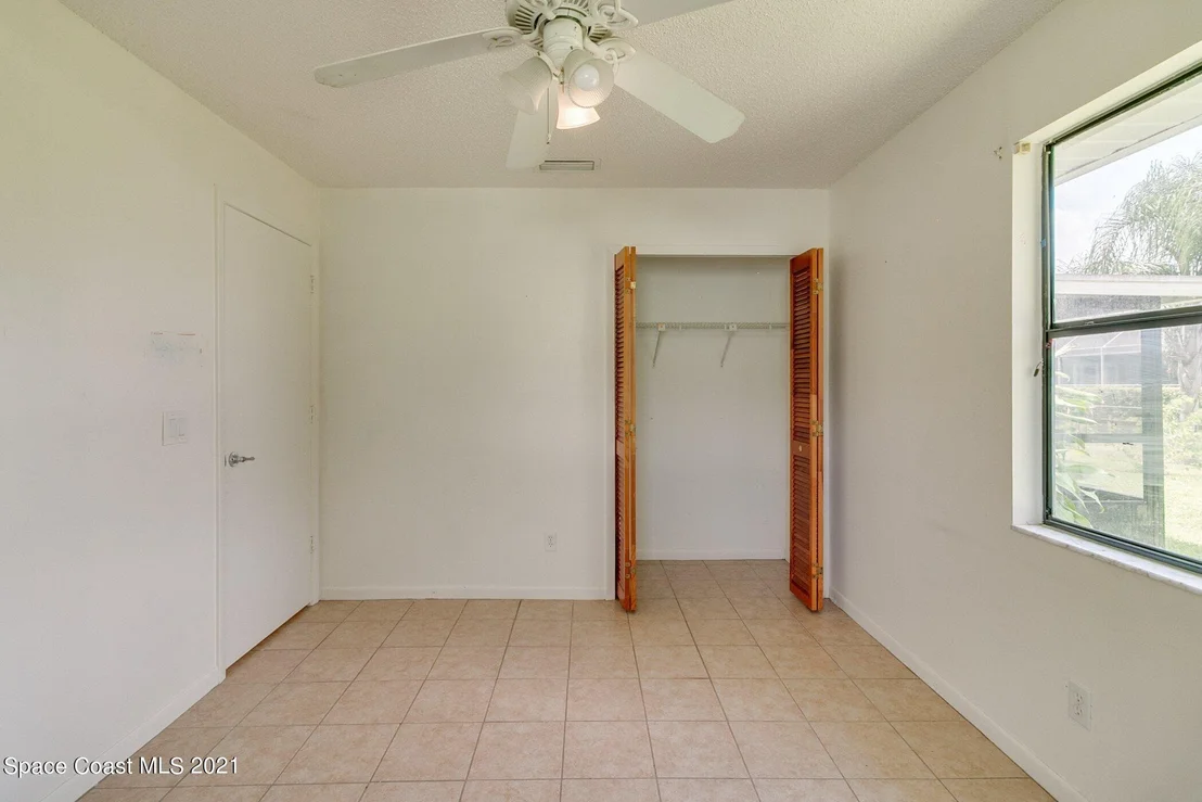 Photo of 1038 Evernia Street