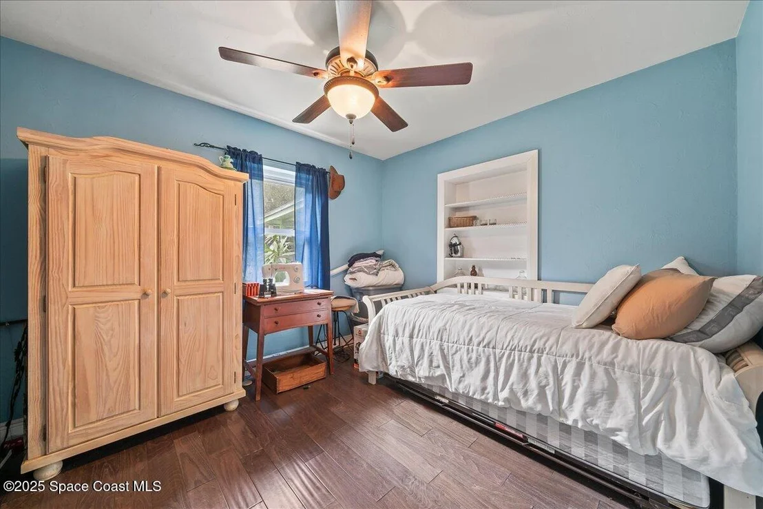 Photo of 4111 Pecan Street