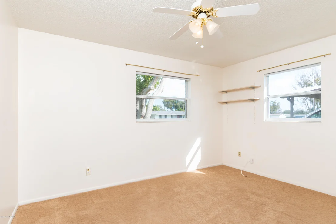 Photo of 1815 Ixora Drive W