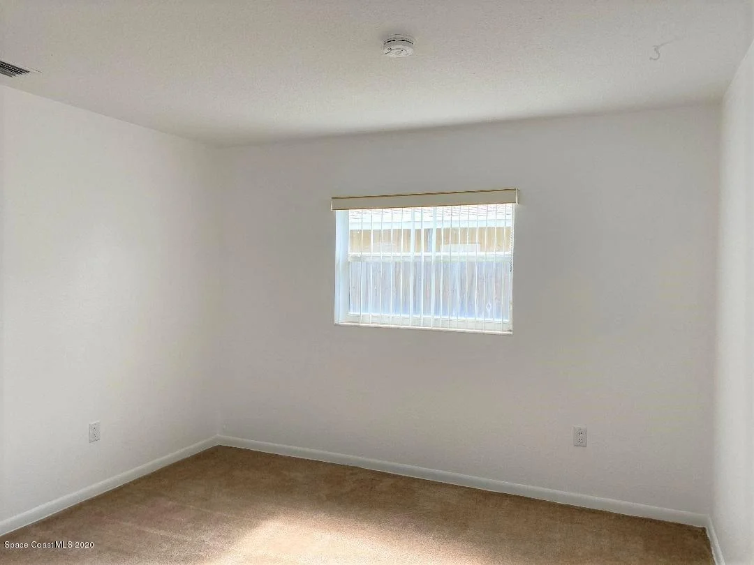 Photo of 385 Hamlin Avenue
