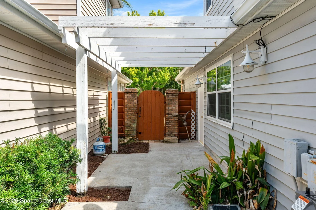 Photo of 1697 Pine Valley Drive