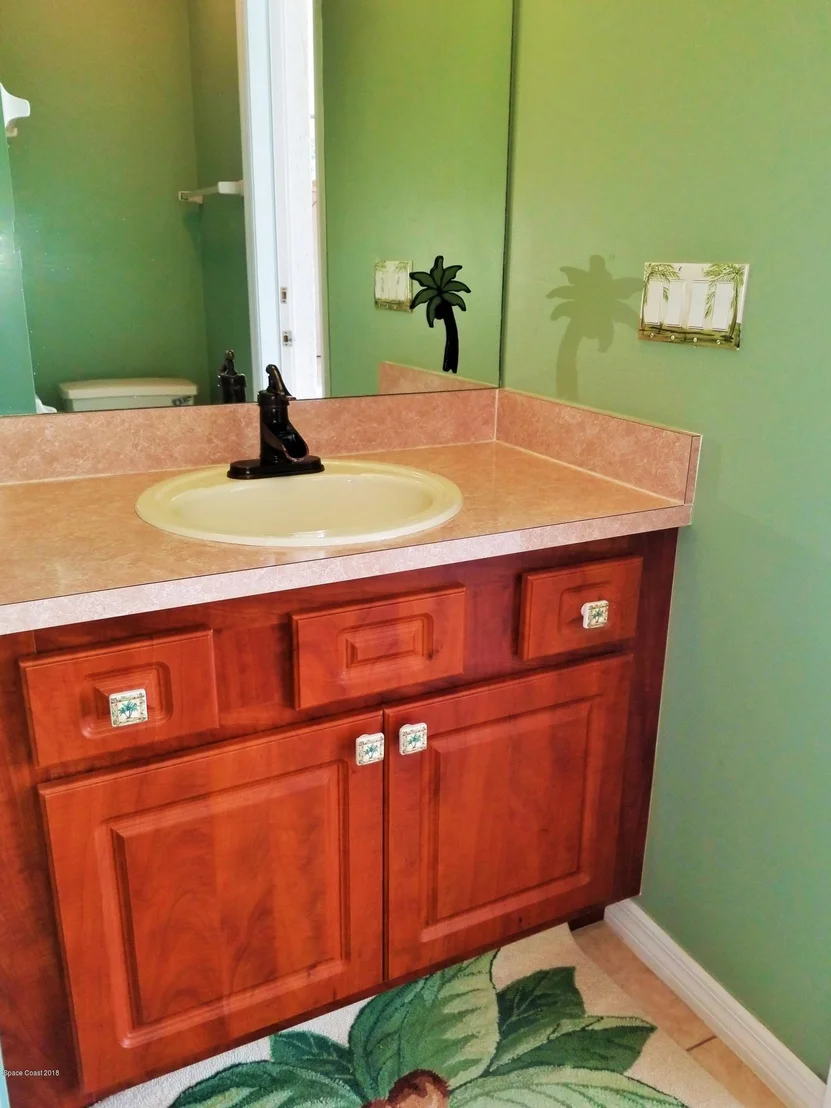 Photo of 283 Twin Lakes Road